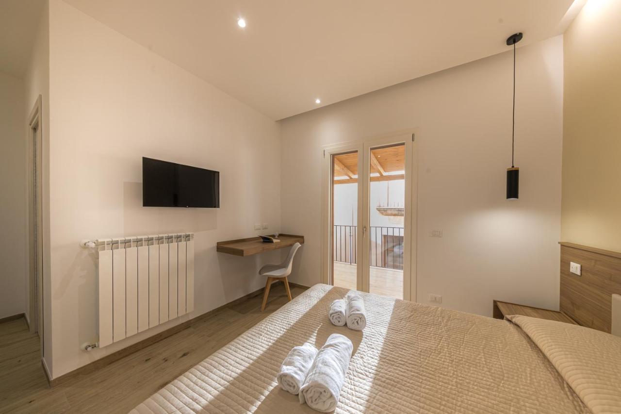 Coresi Rooms Cefalu Exterior photo